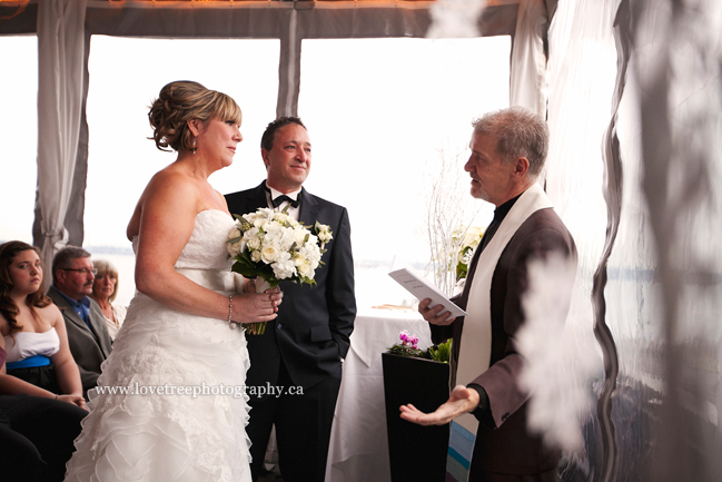 winter weddings in vancouver; image by www.lovetreephotography.ca