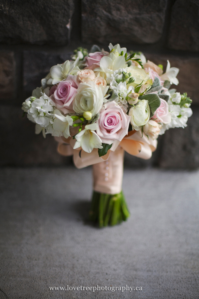 pink and white wedding bouquet