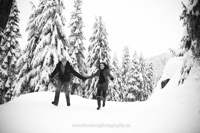 Grouse Mountain engagement session / winter engagement portraits | image by canadian wedding photographers www.lovetreephotography.ca