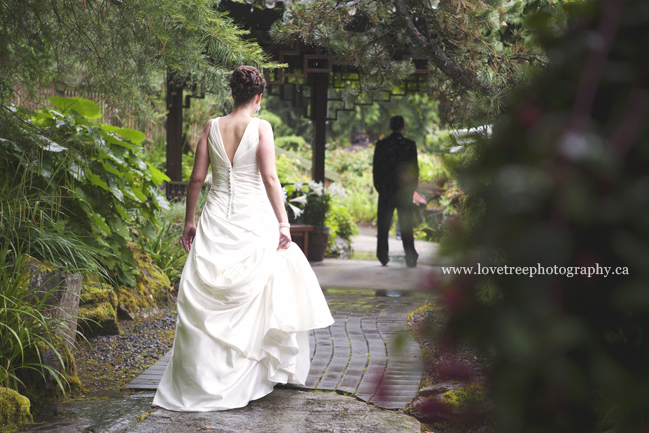 How to do a first look correctly | Harrison Hot Springs Wedding Photographer www.lovetreephotography.ca
