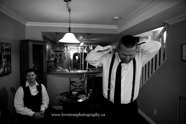 groomsmen getting ready in north vancouver; image by www.lovetreephotography.ca
