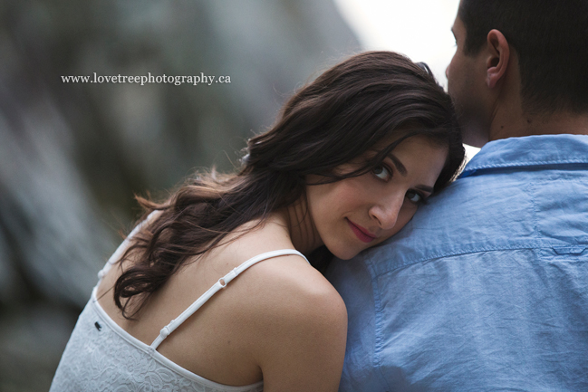 beach engagement session in west vancouver by vancouver engagement photographers www.lovetreephotography.ca