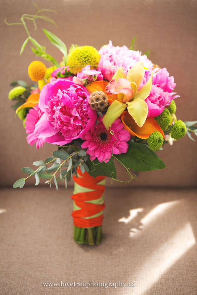 a bright summery wedding bouquet | image by vancouver wedding photographer www.lovetreephotography.ca