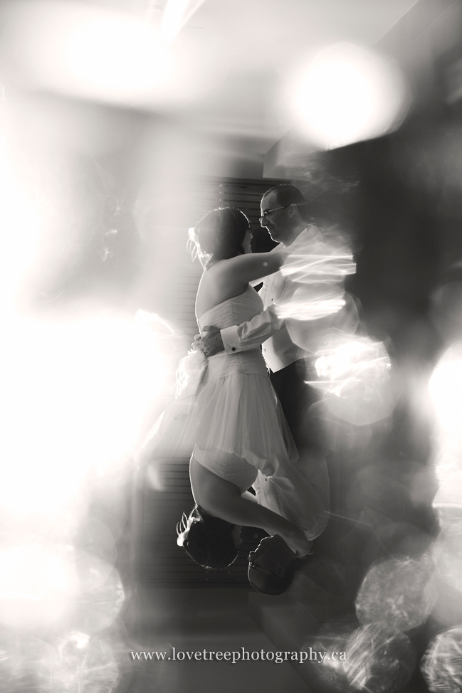 bokeh during the first dance | image by award winning wedding photographer www.lovetreephotography.ca