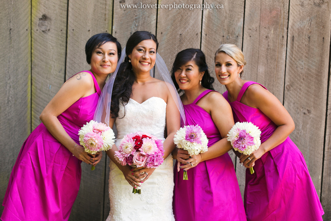 bridesmaids in magenta | www.lovetreephotography.ca