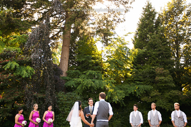 outdoor wedding ceremony | www.lovetreephotography.ca