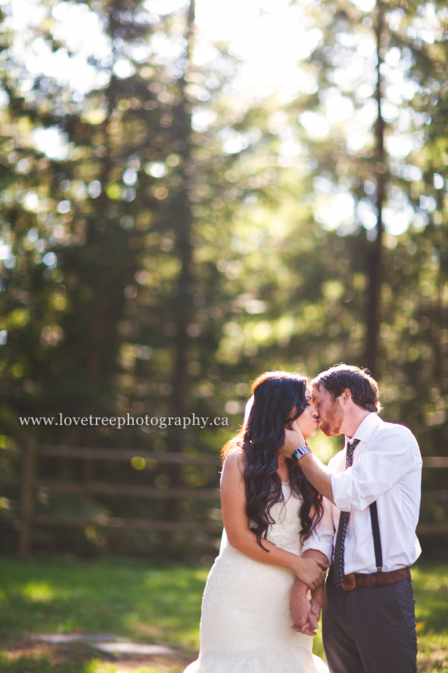 Romantic rustic wedding in North Vancouver by international wedding photographers Love Tree Photography