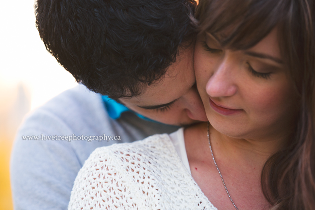 intimate engagement photography by www.lovetreephotography.ca