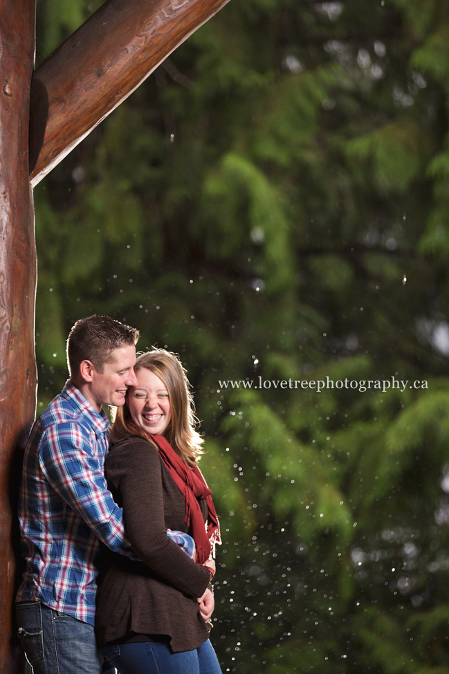 A rainy lakeside engagement session shot by Vancouver wedding photographers Love Tree Photography www.lovetreephotography.ca