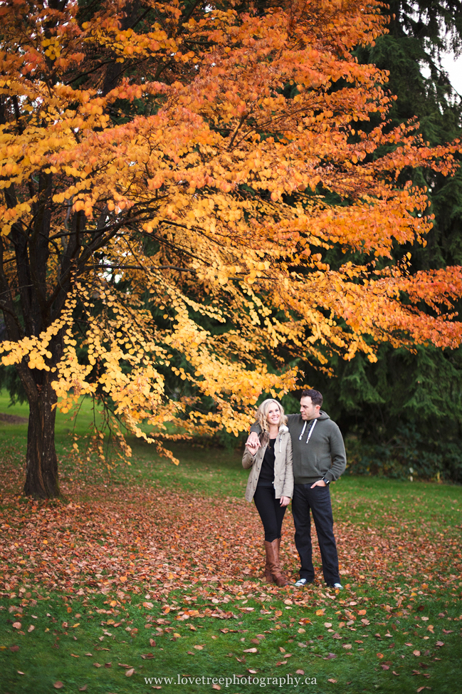 autumn engagement session by award winning photographers Love Tree Photography