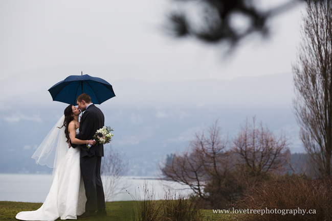 vanier park wedding in the rain
