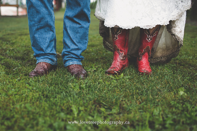 rainy country wedding